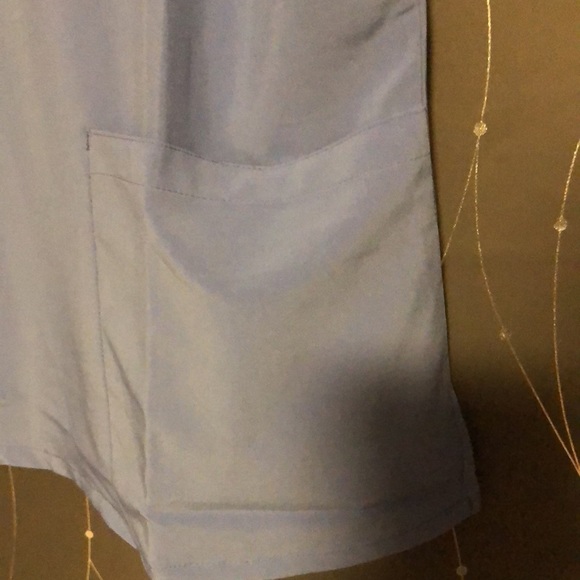 Dickies light blue Scrubs Top size Medium - Picture 5 of 5